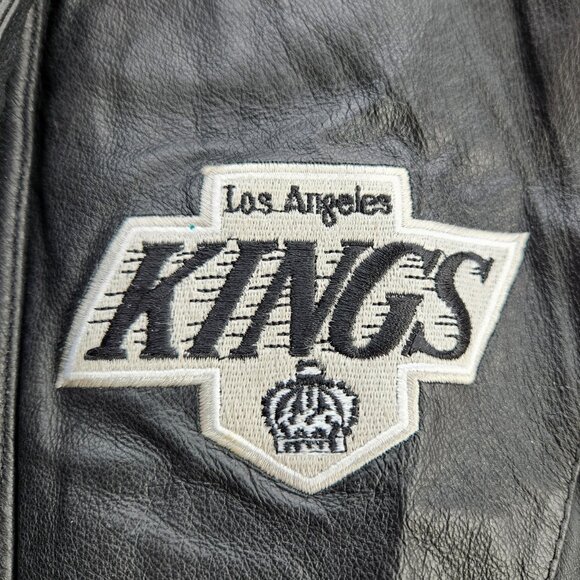 Los Angeles Kings NHL Vintage Leather Starter Jacket - Picture 6 of 16